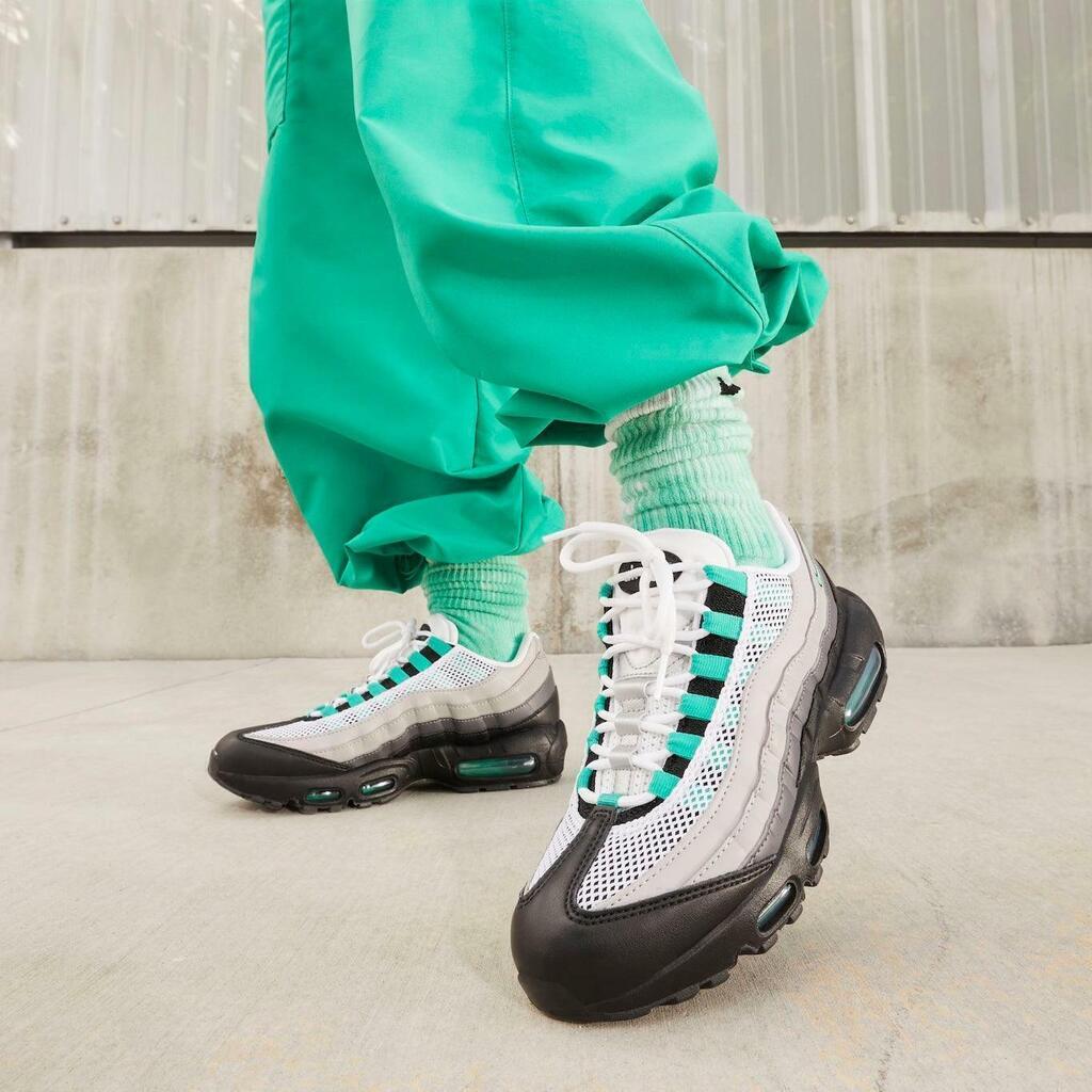 Nike Air Max 95 Feminino