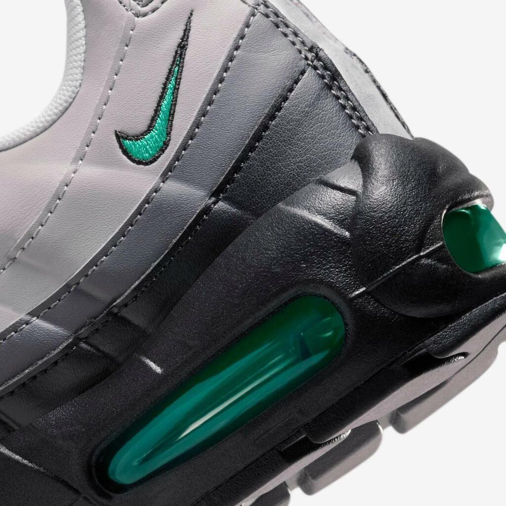 Nike Air Max 95 Feminino