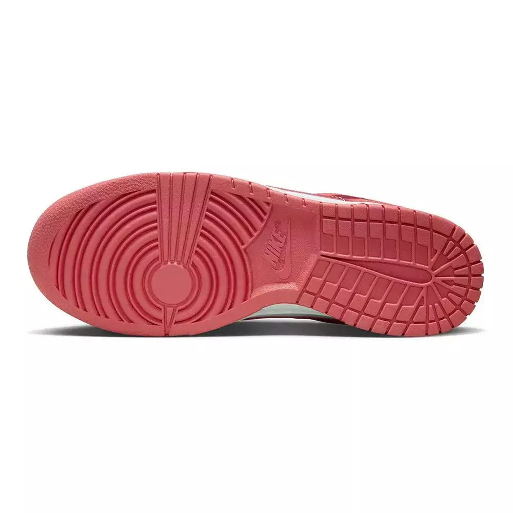 Nike Dunk Low "Valentine's Day (2024)"