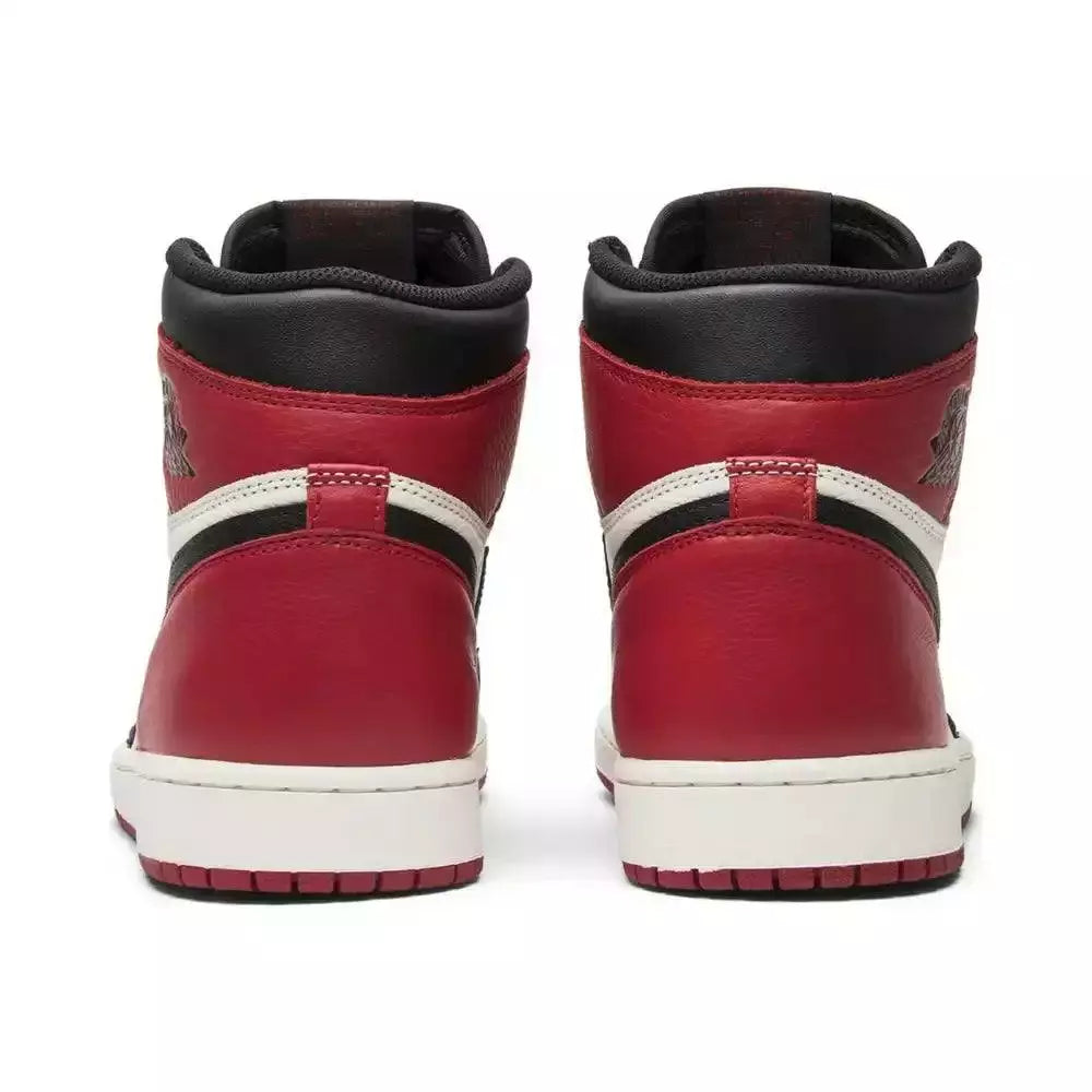 Nike Air Jordan 1 Retro High Bred Toe