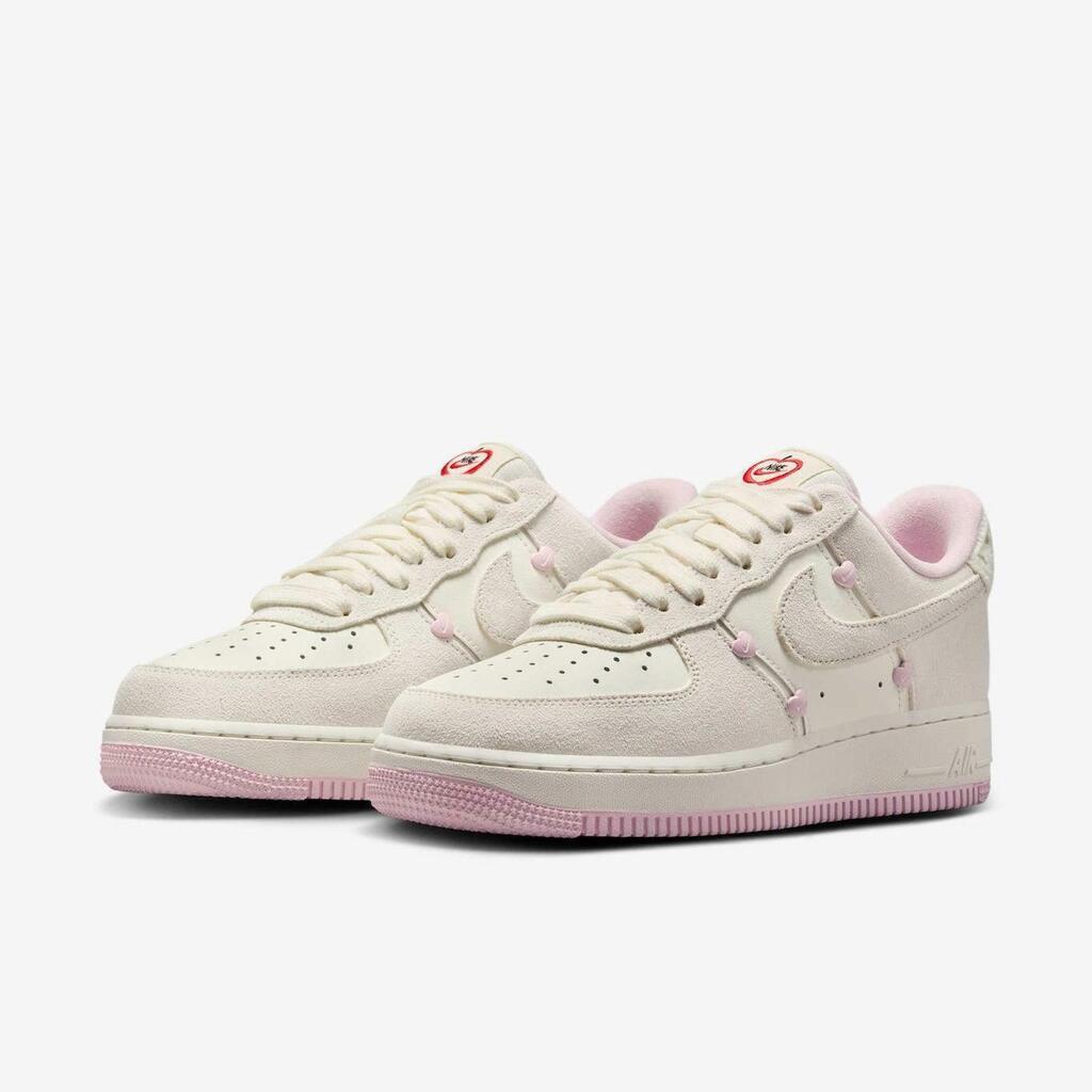 Nike Air Force 1 '07 LX Feminino